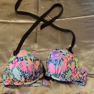 Victoria’s Secret bikini